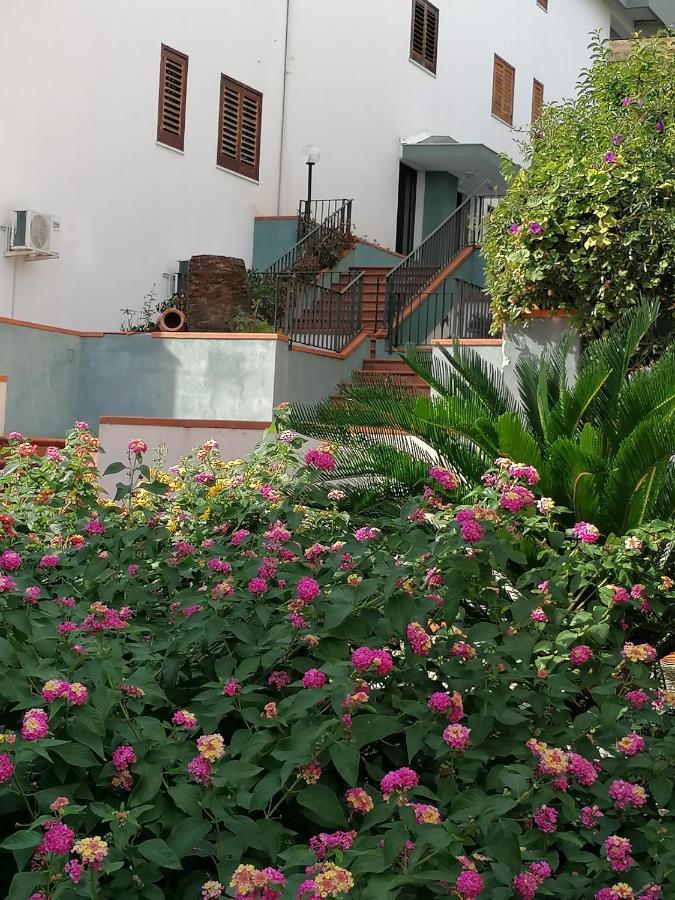 Oltremare Taormina Letojanni Apartment Exterior photo